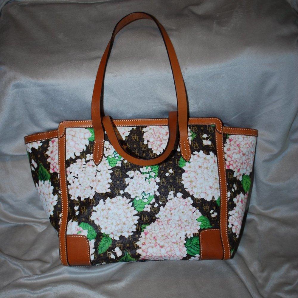 NWT Dooney & Bourke Lilac Tote - BEAUTIFUL!!! - Picture 4 of 10